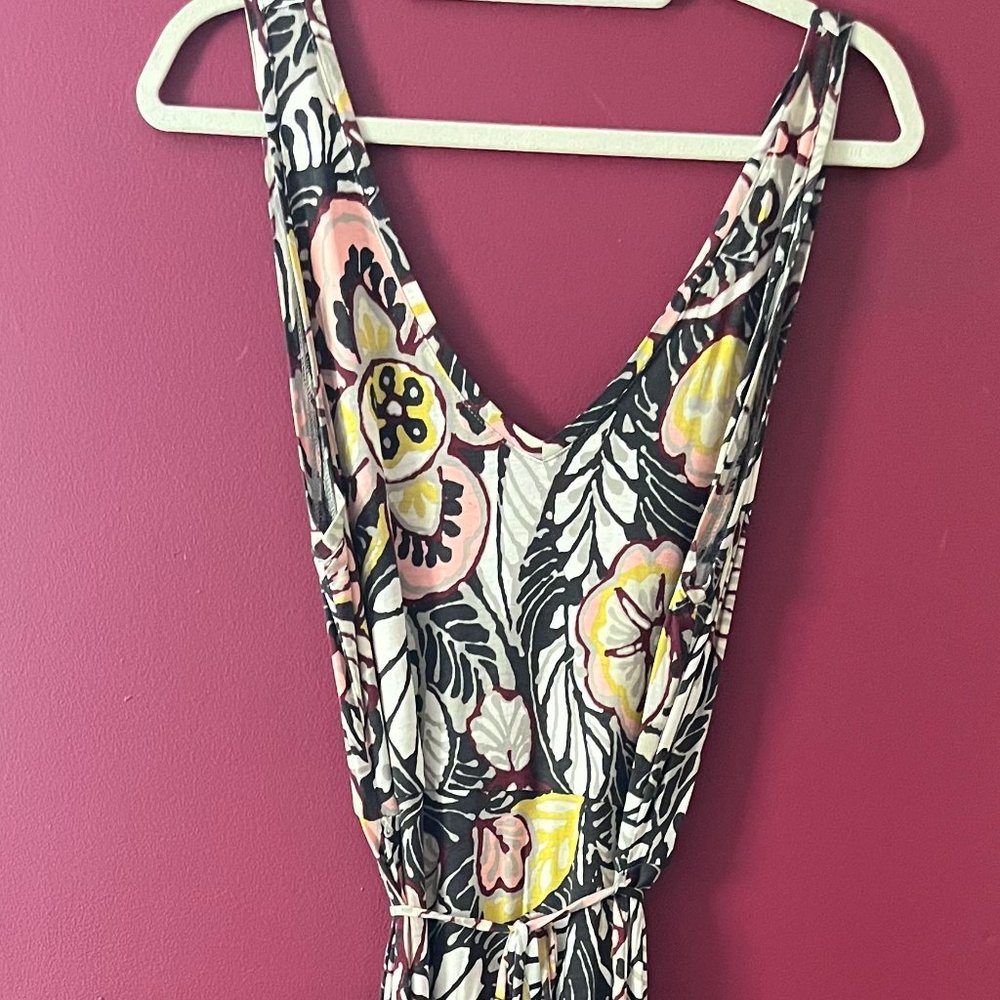 Loft: Knit maxi dress in black floral. Size L.